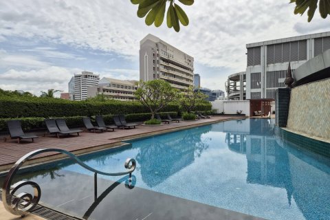 Condo in Bangkok, Thailand, 4 bedrooms  № 124893 - photo 10
