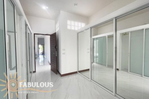 Вилла в Чалонге, Таиланд с 4 спальнями  № 81499 - фото 23