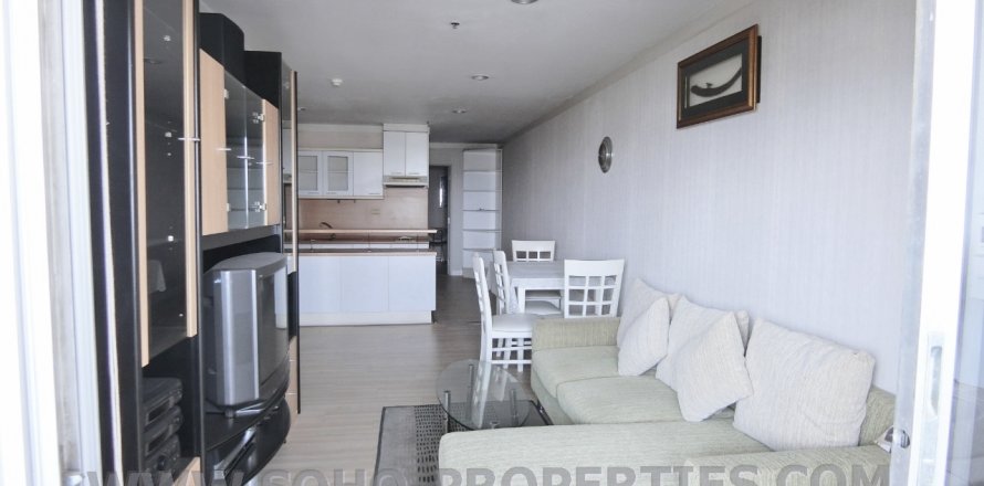 Condo in Bangkok, Thailand, 2 bedrooms  № 143898
