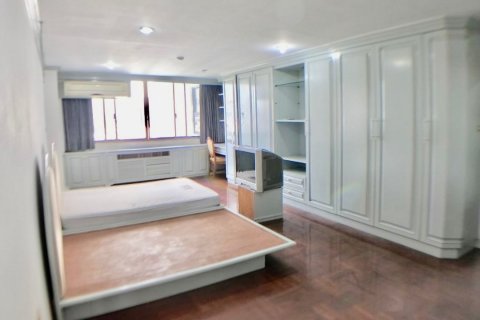 Condo à Bangkok, Thaïlande, 3 chambres № 143899 - photo 9