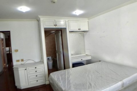 Condo à Bangkok, Thaïlande, 3 chambres № 143899 - photo 11