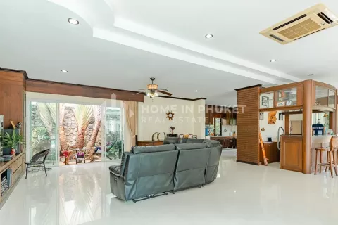 Дом в Кату, Таиланд с 6 спальнями  № 131254 - фото 4