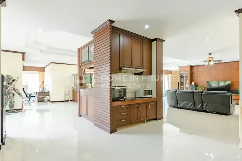 Дом в Кату, Таиланд с 6 спальнями  № 131254 - фото 10