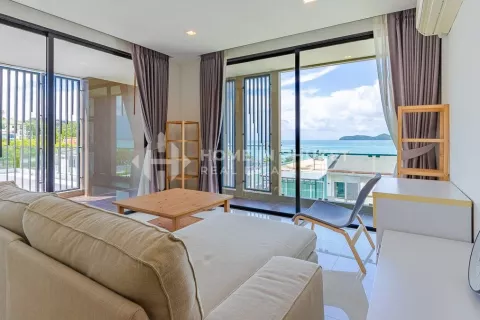 Condo in Phuket, Thailand, 2 bedrooms  № 131260 - photo 1