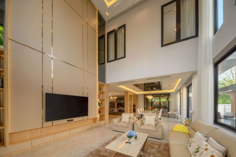 Вилла в Чиангмае, Таиланд с 4 спальнями  № 126740 - фото 4