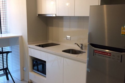 Кондоминиум с 1 спальней в Бангкоке, Таиланд № 143983 - фото 3