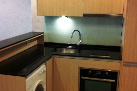 Кондоминиум с 1 спальней в Сатхоне, Бангкок, Таиланд № 143988 - фото 3