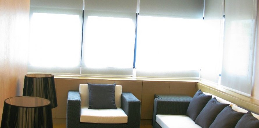 Кондоминиум с 1 спальней в Сатхоне, Бангкок, Таиланд № 143988