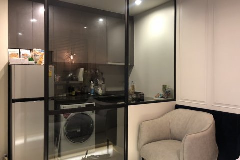 Студия в кондо в Бангкоке, Таиланд № 143984 - фото 5