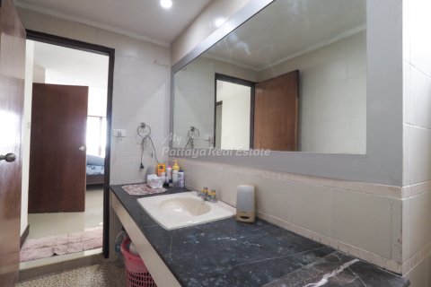 Condo in Pattaya, Thailand, 2 bedrooms № 101637 - photo 23