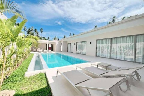 Villa in Ko Samui, Thailand 3 bedrooms № 132683 - photo 2