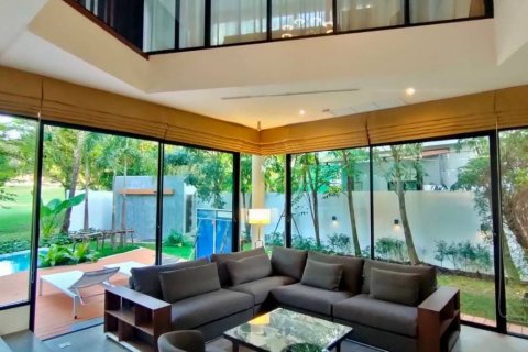 Villa in Kathu, Thailand 4 bedrooms № 99521 - photo 6
