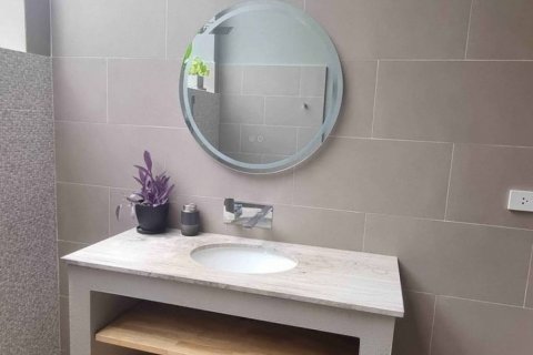 Villa in Surat Thani, Thailand 3 bedrooms № 115825 - photo 8