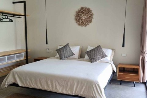 Villa in Surat Thani, Thailand 3 bedrooms № 115825 - photo 10