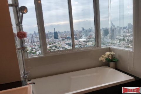 Apartment in Bangkok, Thailand 2 bedrooms № 119676 - photo 8