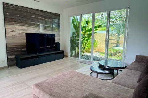 Villa in Phuket, Thailand 4 bedrooms № 124544 - photo 7