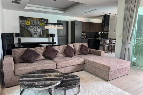 Villa in Phuket, Thailand 4 bedrooms № 124544 - photo 5