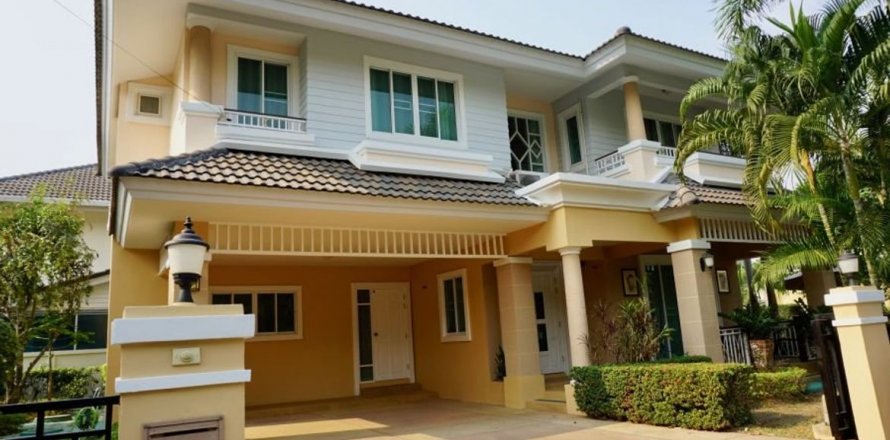 House in Chiang Mai, Thailand 3 bedrooms № 85427