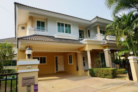 House in Chiang Mai, Thailand 3 bedrooms № 85427
