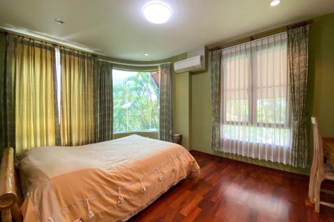 House in Chiang Mai, Thailand 6 bedrooms № 104877 - photo 22