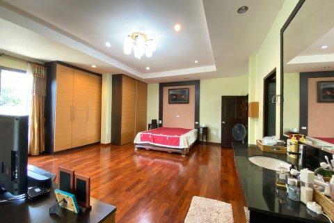 House in Chiang Mai, Thailand 6 bedrooms № 104877 - photo 30