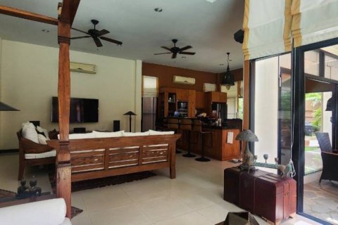 Villa in Pattaya, Thailand 4 bedrooms № 105226 - photo 6