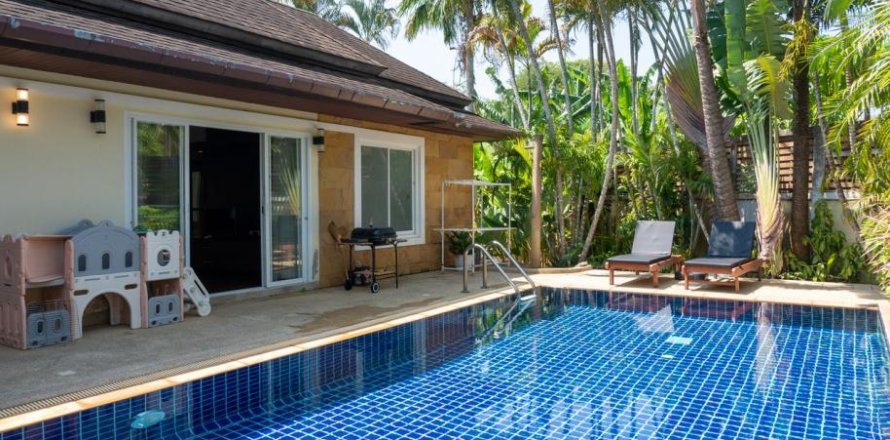 Villa in Rawai, Thailand 3 bedrooms № 108077