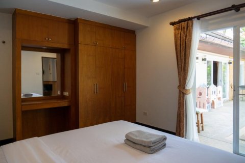 Villa in Rawai, Thailand 3 bedrooms № 108077 - photo 22