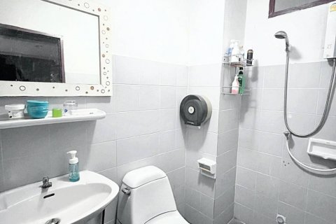 Commercial property in Pak Kret, Thailand 700 sq.m. № 86062 - photo 8