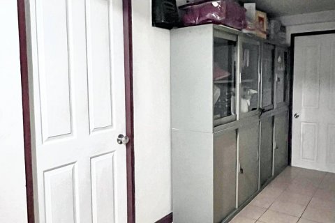 Commercial property in Pak Kret, Thailand 700 sq.m. № 86062 - photo 4