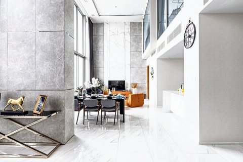 Condo in Bangkok, Thailand, 3 bedrooms № 86063 - photo 8