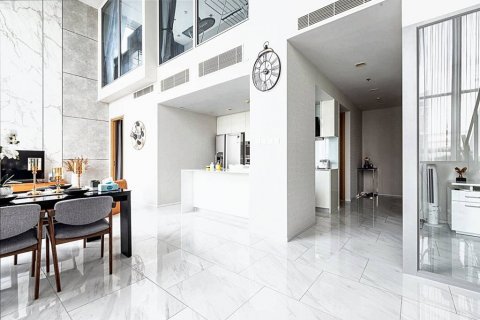 Condo in Bangkok, Thailand, 3 bedrooms № 86063 - photo 10