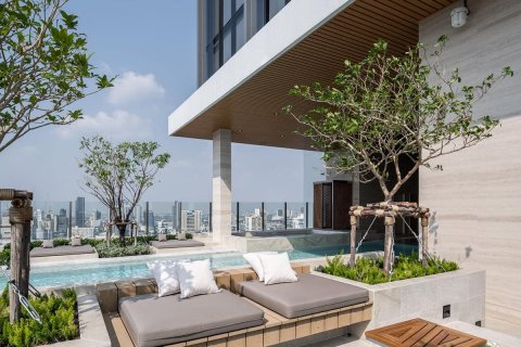 Condo in Bangkok, Thailand, 2 bedrooms  № 143148 - photo 12