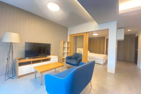 Кондоминиум с 1 спальней в Сатхоне, Бангкок, Таиланд № 143147 - фото 2