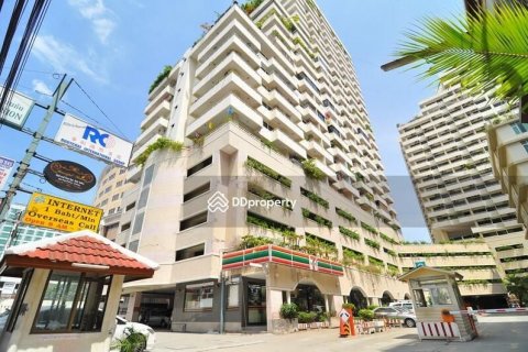 Condo à Khlong Toei, Bangkok, Thaïlande, 3 chambres  № 142905