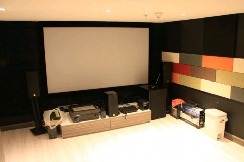 Condo in Bangkok, Thailand, 4 bedrooms  № 143145 - photo 12