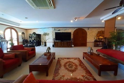 Дом в Хуа Хине, Таиланд с 11 спальнями  № 125265 - фото 9