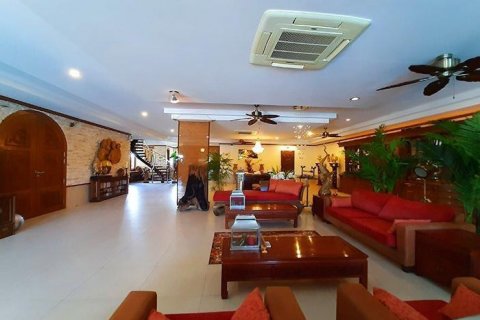 Дом в Хуа Хине, Таиланд с 11 спальнями  № 125265 - фото 10