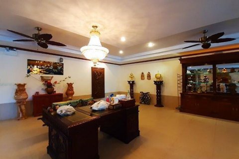 Дом в Хуа Хине, Таиланд с 11 спальнями  № 125265 - фото 12