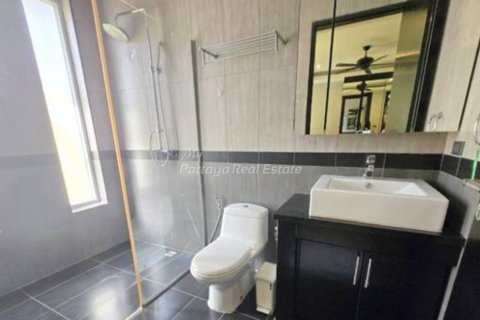 House in Bang Lamung, Thailand 4 bedrooms № 123507 - photo 12