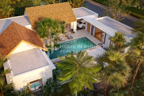 House in Phuket, Thailand 3 bedrooms № 131764 - photo 1