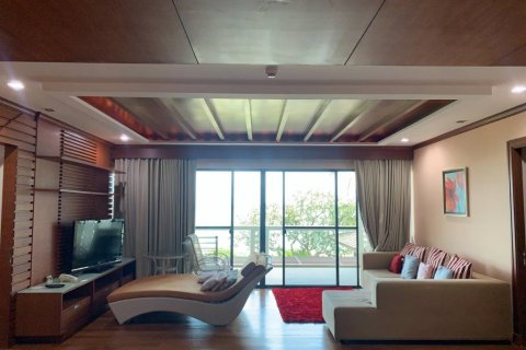 Кондоминиум с 3 спальнями в Ча-аме, Таиланд № 101967 - фото 2