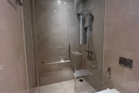 Condo in Khlong San, Bangkok, Thailand, 4 bedrooms  № 123670 - photo 15