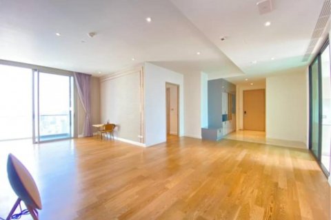 Condo à Khlong San, Bangkok, Thaïlande, 3 chambres  № 123668 - photo 10