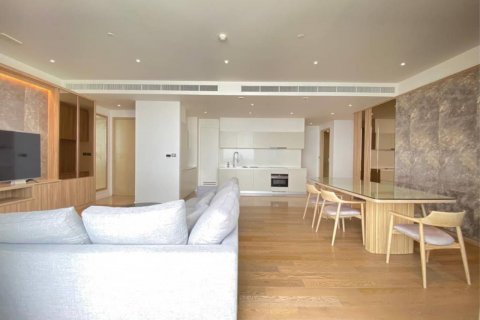 Condo in Khlong San, Bangkok, Thailand, 4 bedrooms  № 123669 - photo 3