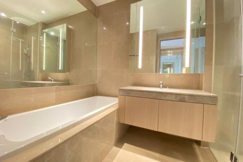 Condo in Khlong San, Bangkok, Thailand, 3 bedrooms № 123667 - photo 11