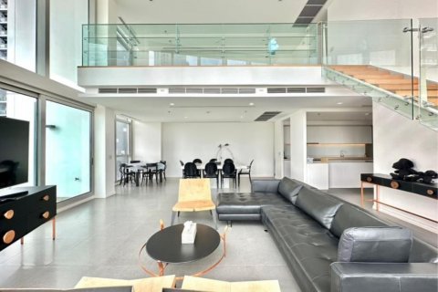 Кондоминиум с 4 спальнями в Кхлонг Сане, Бангкок, Таиланд № 123666 - фото 8