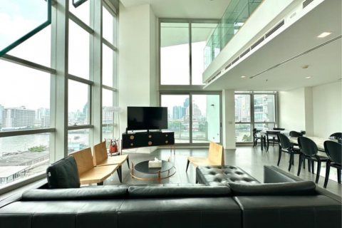 Кондоминиум с 4 спальнями в Кхлонг Сане, Бангкок, Таиланд № 123666 - фото 1