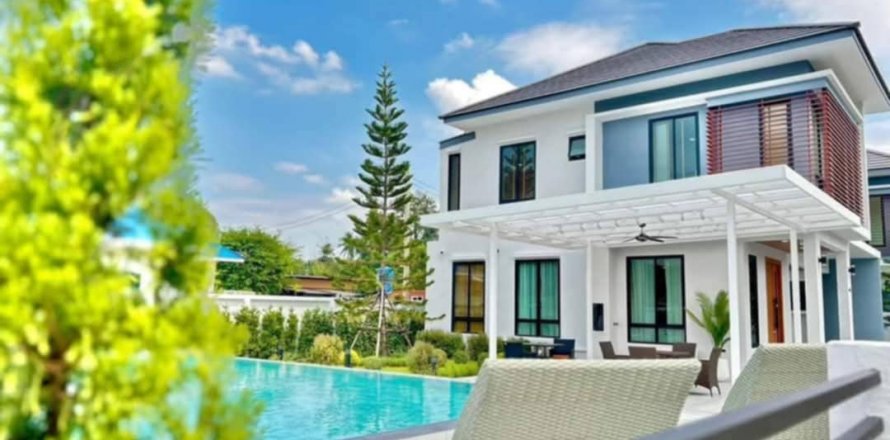 Maison à Bang Lamung, Thaïlande 4 chambres № 130494