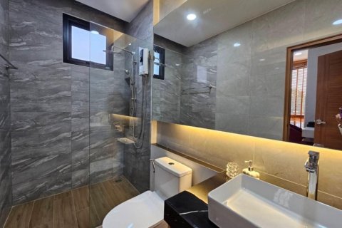 Maison à Bang Lamung, Thaïlande 4 chambres № 130494 - photo 21